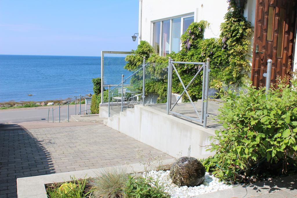 Pensionat Strandgarden Molle Exterior photo
